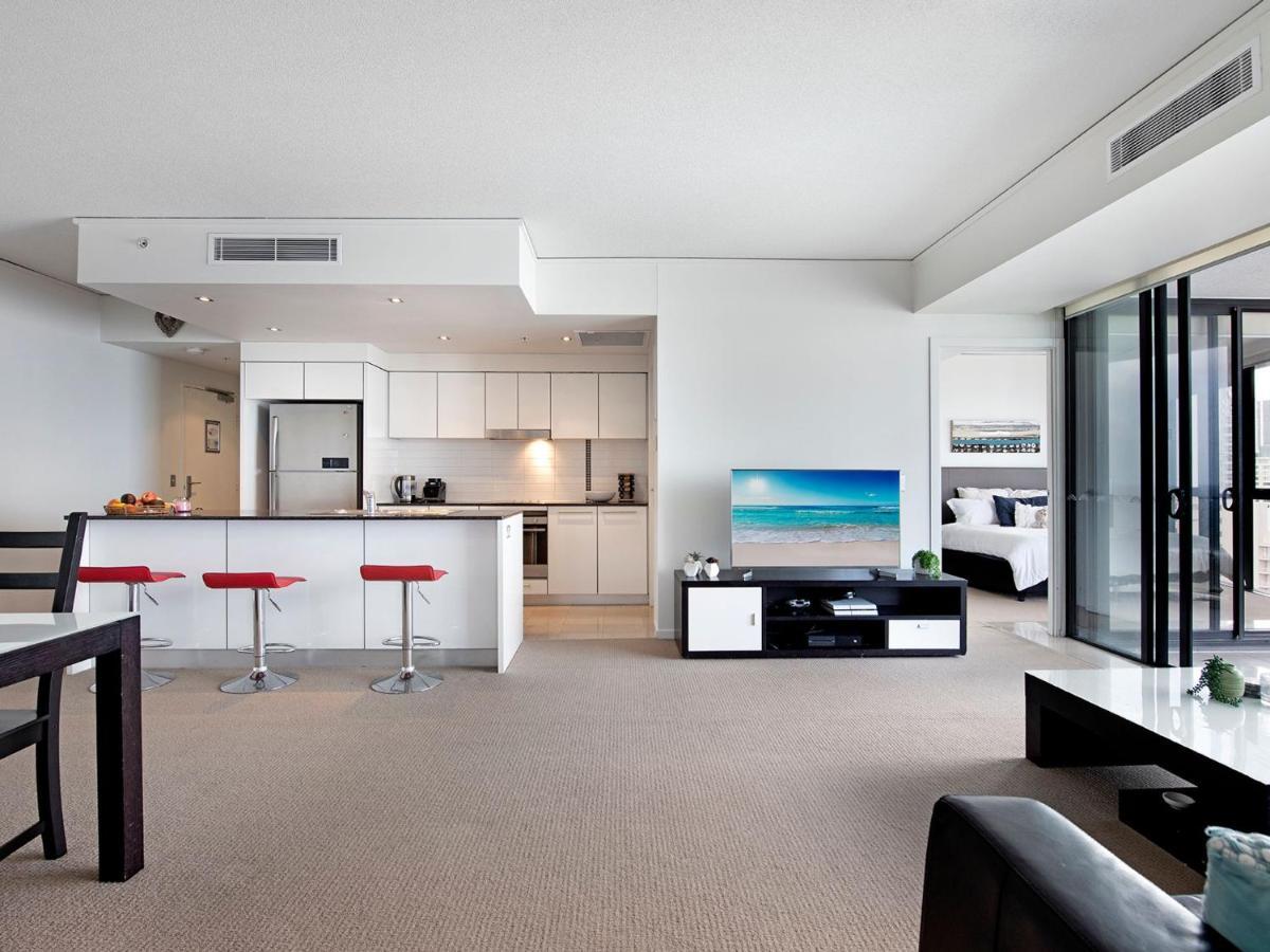 Modern 2 Bedroom Apartment In Sierra Grand - Coasthm Гоулд Коуст Екстериор снимка