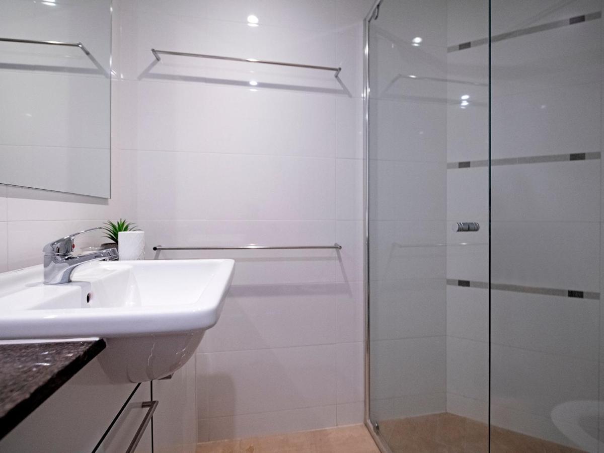 Modern 2 Bedroom Apartment In Sierra Grand - Coasthm Гоулд Коуст Екстериор снимка