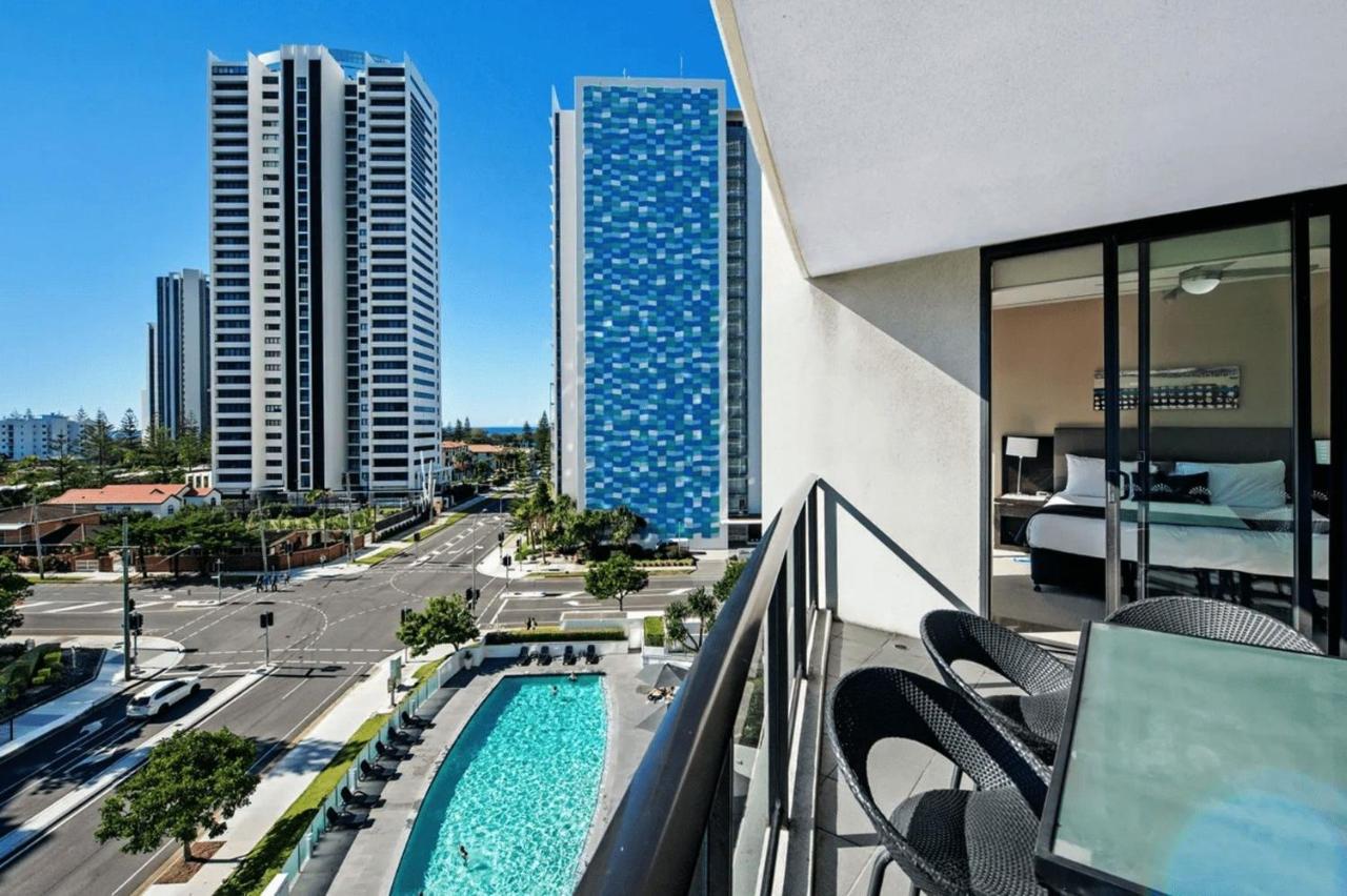 Modern 2 Bedroom Apartment In Sierra Grand - Coasthm Гоулд Коуст Екстериор снимка